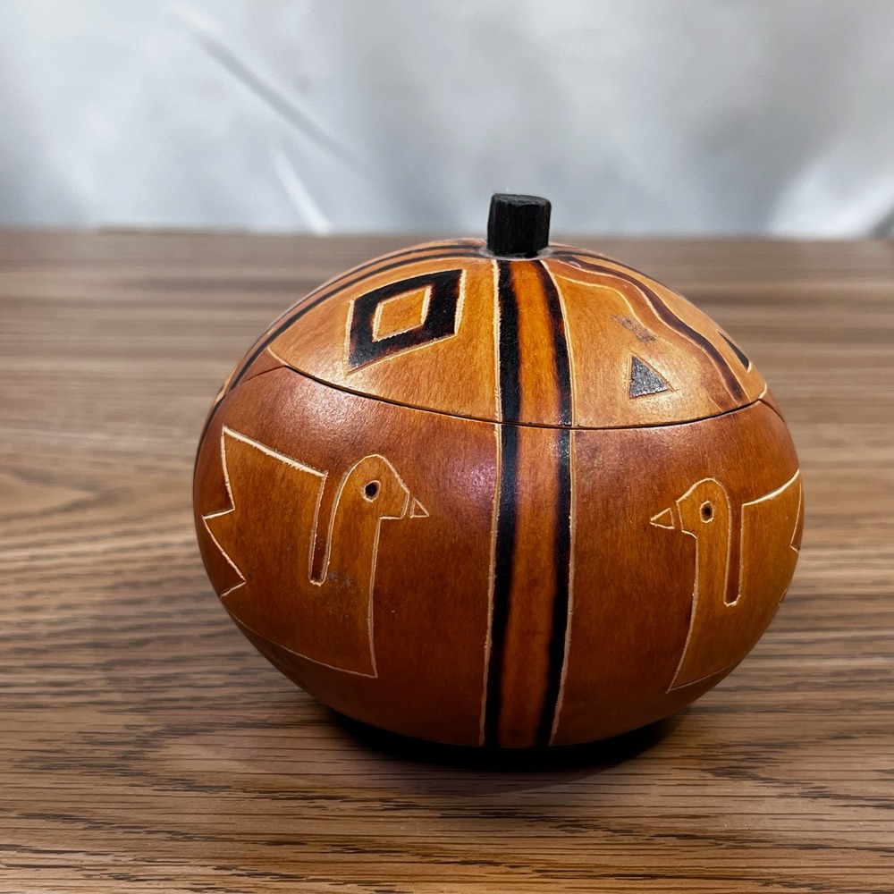 Hand Carved Gourd Trinket Box Storage‎ Container Unique Folk Art Bird Design